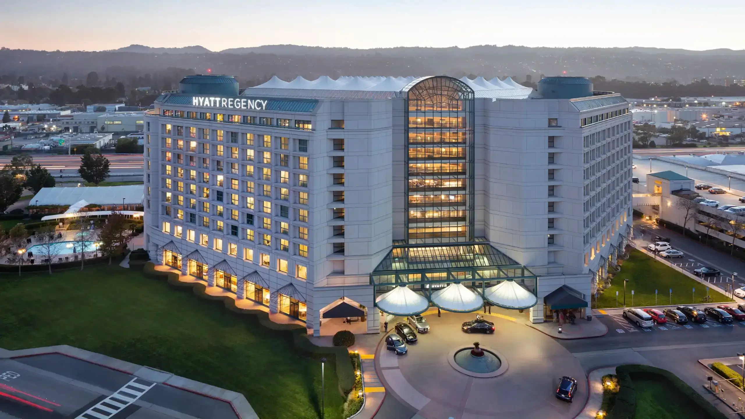 Hyatt-Regency-San-Francisco-Airport-P138-Exterior-Evening.16x9